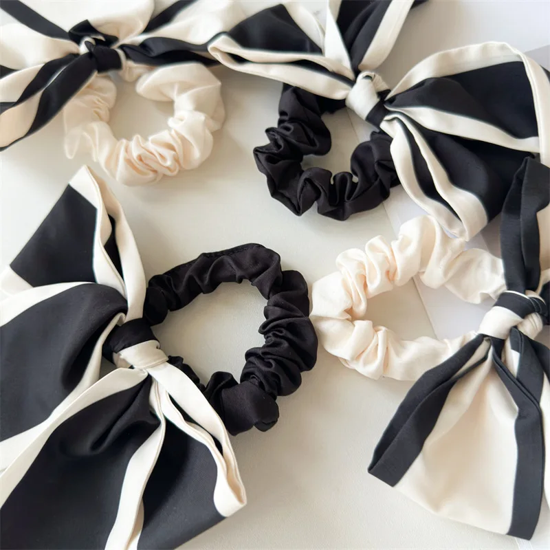 Women's Black And White Large Butterfly Bow Tied Headband Ponytail Large Intestine Headband Simple Headband Fashion Versatile - view 2