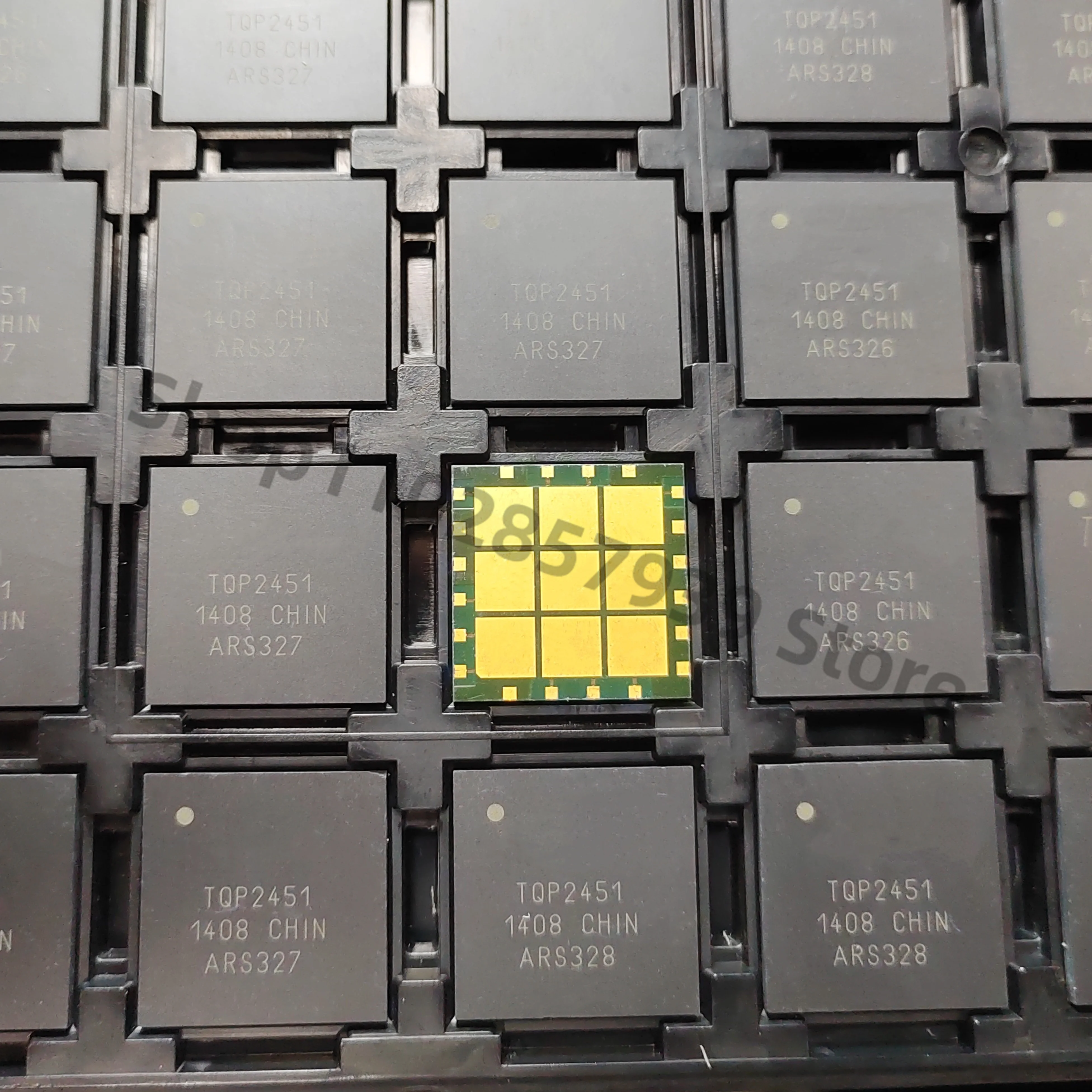 

TQP2451 QFN SP232EEN-L/TR SP232EEN-L SOP PCF8578HT QFP STOCK NEW 5 шт/Лот