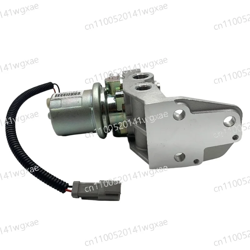 

Топливный насос 87585287 для дизельных двигателей New Holland TG255, TG285, CASE MX240, MX255, MX270, MX285 (тракторы)