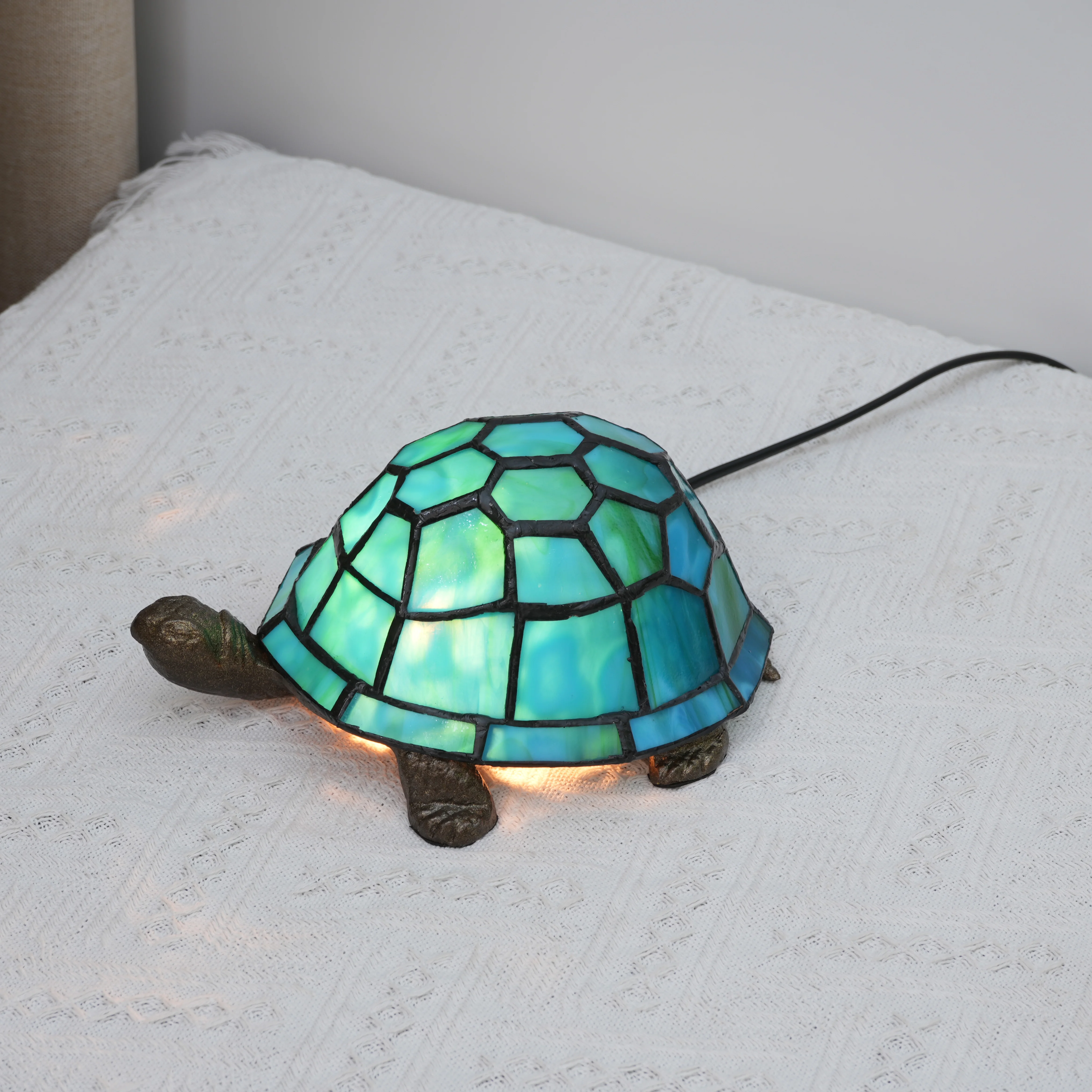 Cute Tortoise Lamp Blue Turtle Stained Glass Table Lamp Small Night Light Handmade Home Decoration Accent Gifts Light for Kids