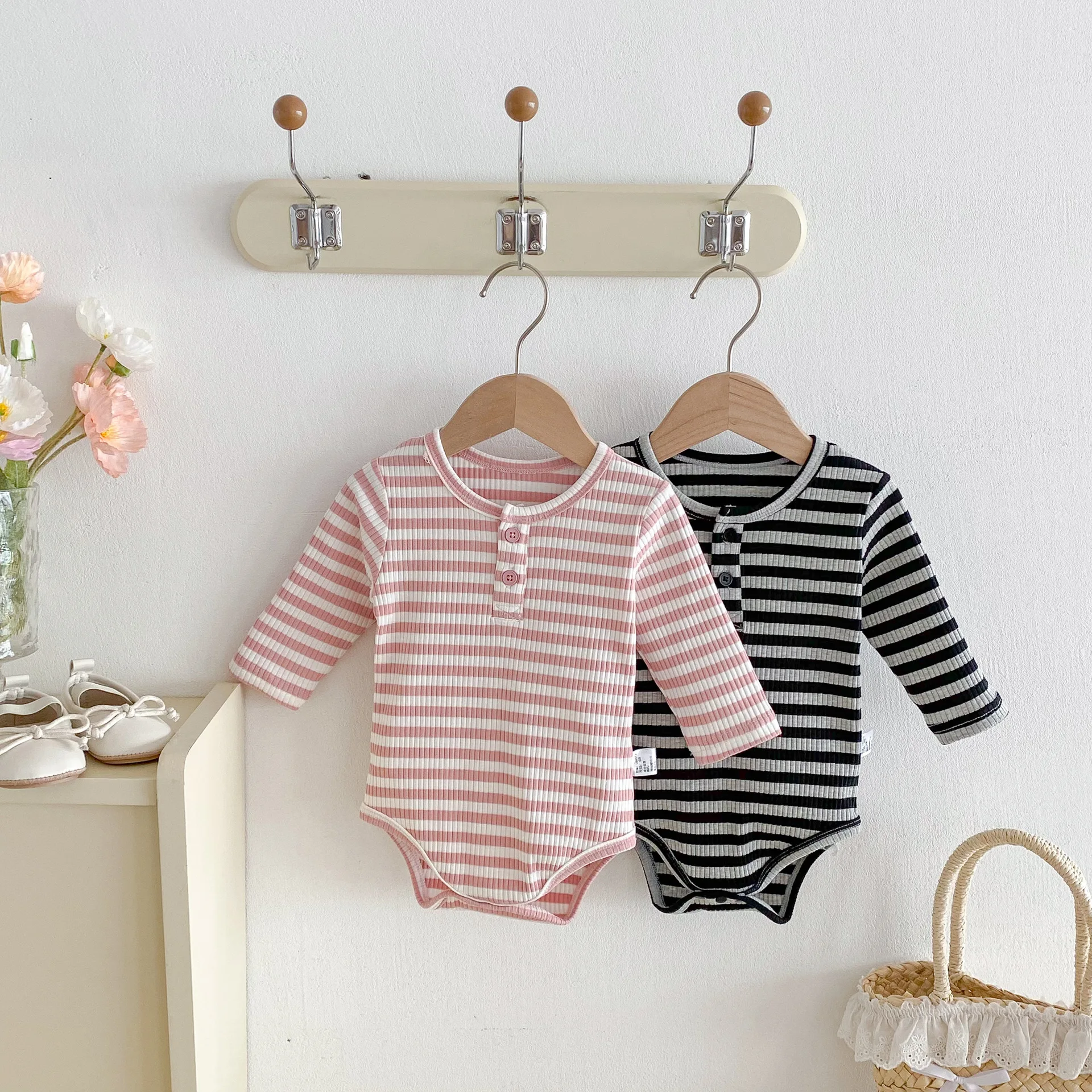 

2025 Autumn New Baby Long Sleeve Bodysuit Cotton Infant Girl Striped Jumpsuit Newborn Clothes Toddler Boy Bodysuits 0-24M
