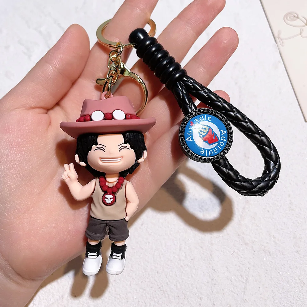 LLavero de una pieza de 8. a generación Lufei Nami Shan Zhi Suolong llavero Dragon Ball muñeca navegación rey adornos colgantes funko