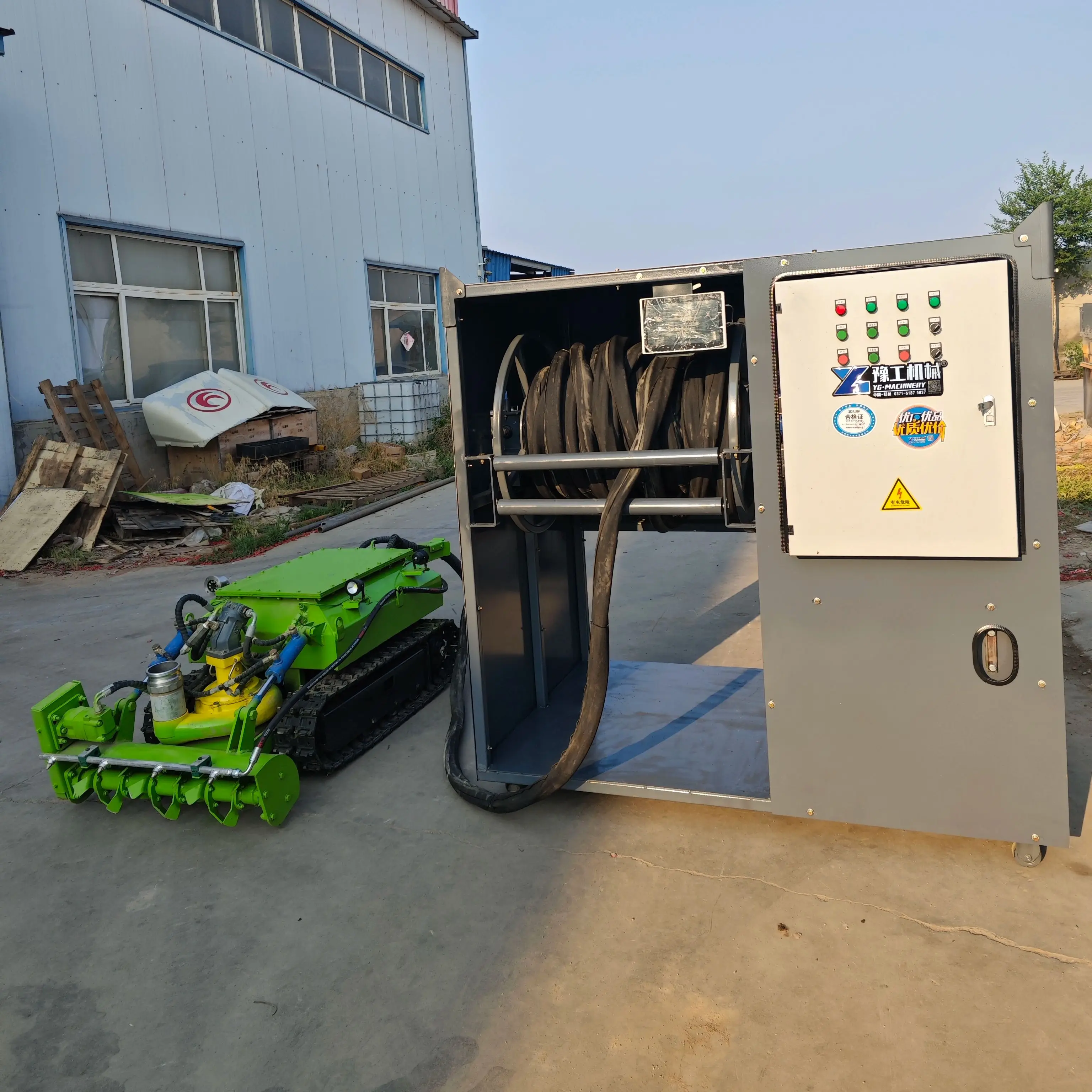 Underwater Dredging Robot Remote Control Sludge Cleaning Equipment Submersible Crawler Dredging Robot for Deep Water Mud Removal