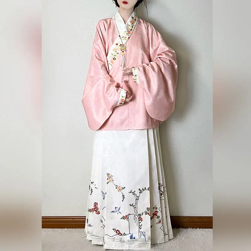 Chinese Ming Dynasty Hanfu Exquisite Printed Top Women Retro Cross-Collar Pipa Sleeve Casual Loose Hanfu Short Shirt