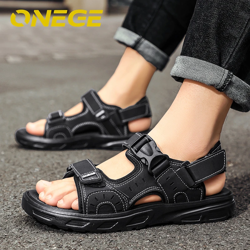 

A Pair of New Men's Shoes, Wear-Resistant Beach Shoes, Summer Business Casual Wear, Simple and Fashionable Sandals