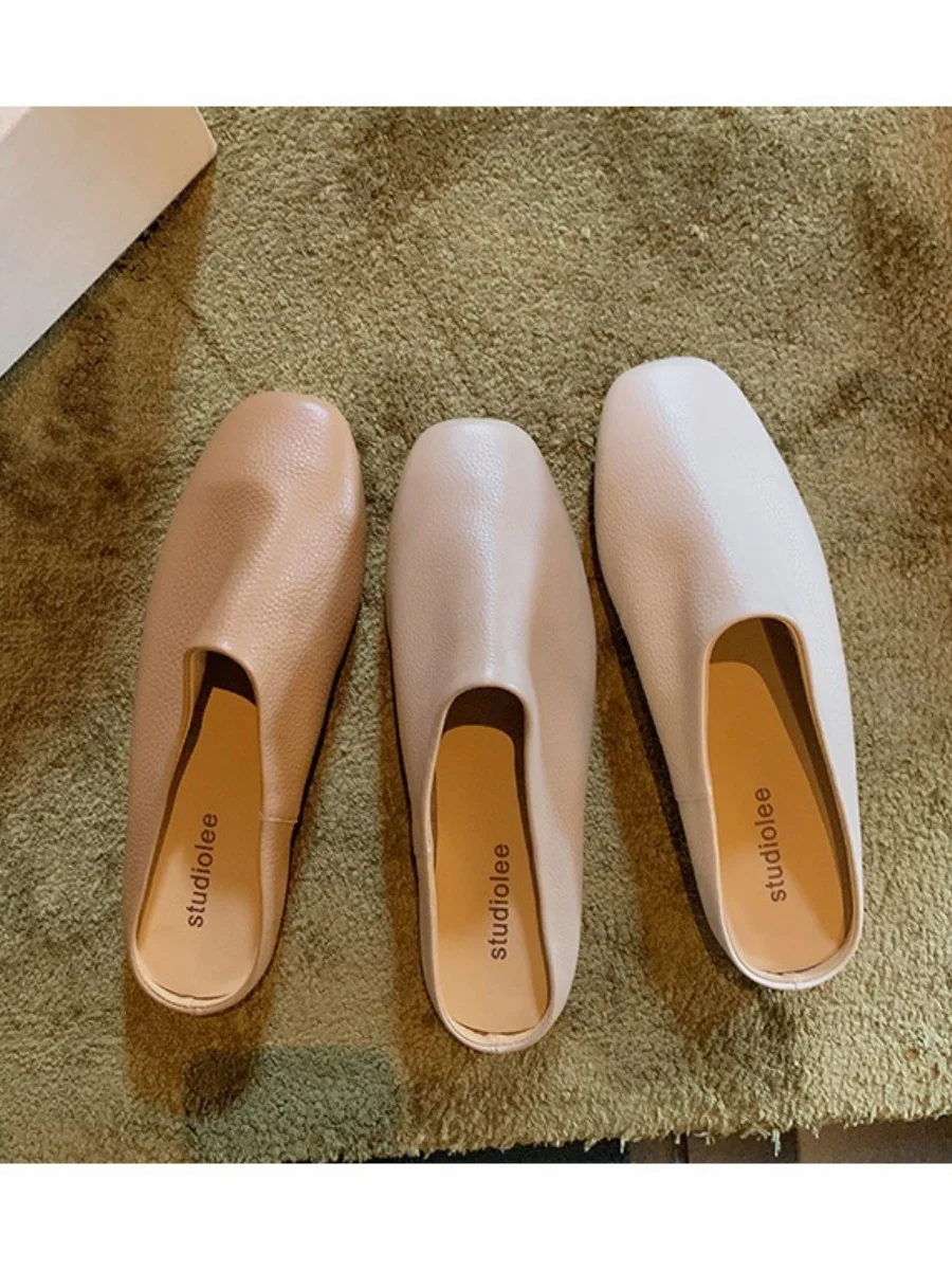 Pantoufles d'été en cuir véritable pour femmes, vêtements d'extérieur, bottes plates, décontractées, souples, demi-pantoufles à tête de sac Muller, nouvelle collection 2025