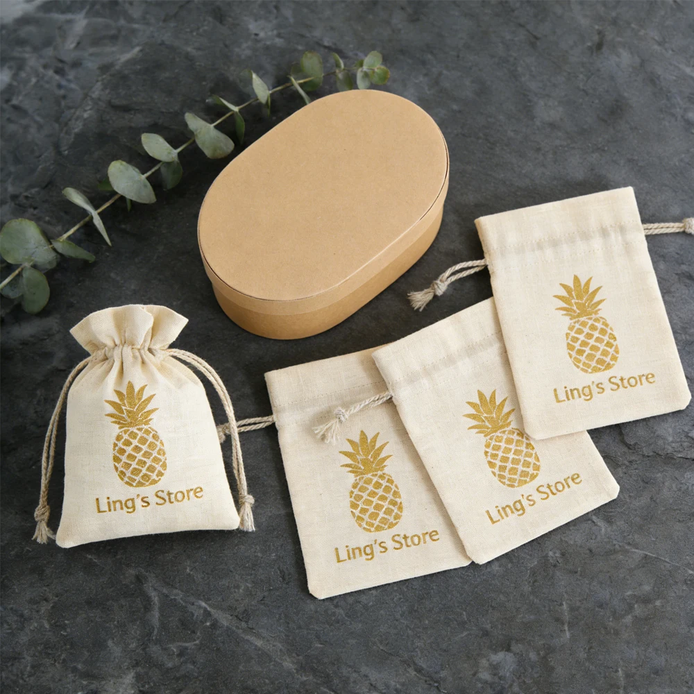 

50 шт. персонализированных хлопковых мешочков для украшений из мешковины и холщовой ткани, подарочные мешочки для ожерелий, серег, колец, браслетов, органайзеры, свадебные сувениры