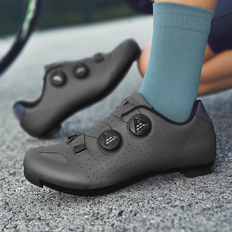 أحذية ركوب الجبال المريحة للجنسين للفصول الأربعة، مقاومة للاهتراء في الهواء الطلق ومضادة للسقوط على الطرق الوعرة #2