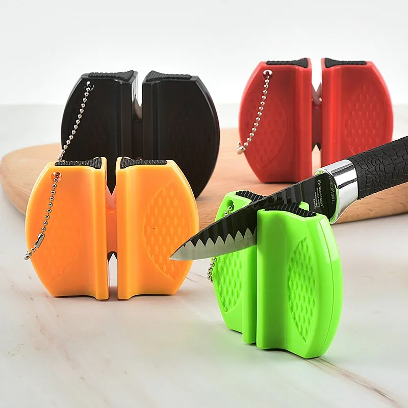 1/2Pcs Mini Messer Spitzer Tragbare Zwei-Stufen Keramik Stange Schleifstein Wolfram Stahl Spitzer Mit Kette Camping küche Werkzeuge