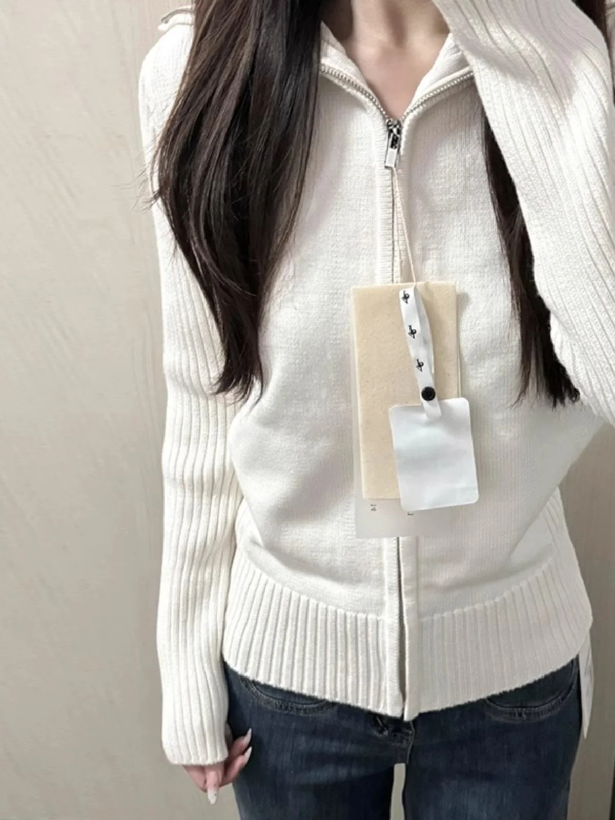 

White Zipper Knitted Slim Fit Women's Sweater Autumn Winter New Sle High Sensation Stand Collar Knitwear Inner Top Coat