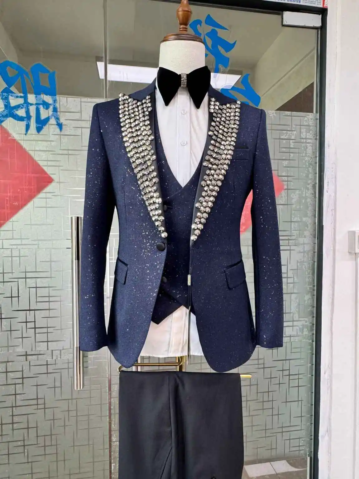 Elegant Glitter Crystal Men Suit 3‑Piece Set Shawl Lapel Jacket Vest Pants For Wedding Ceremony Banquet Evening Event Customized