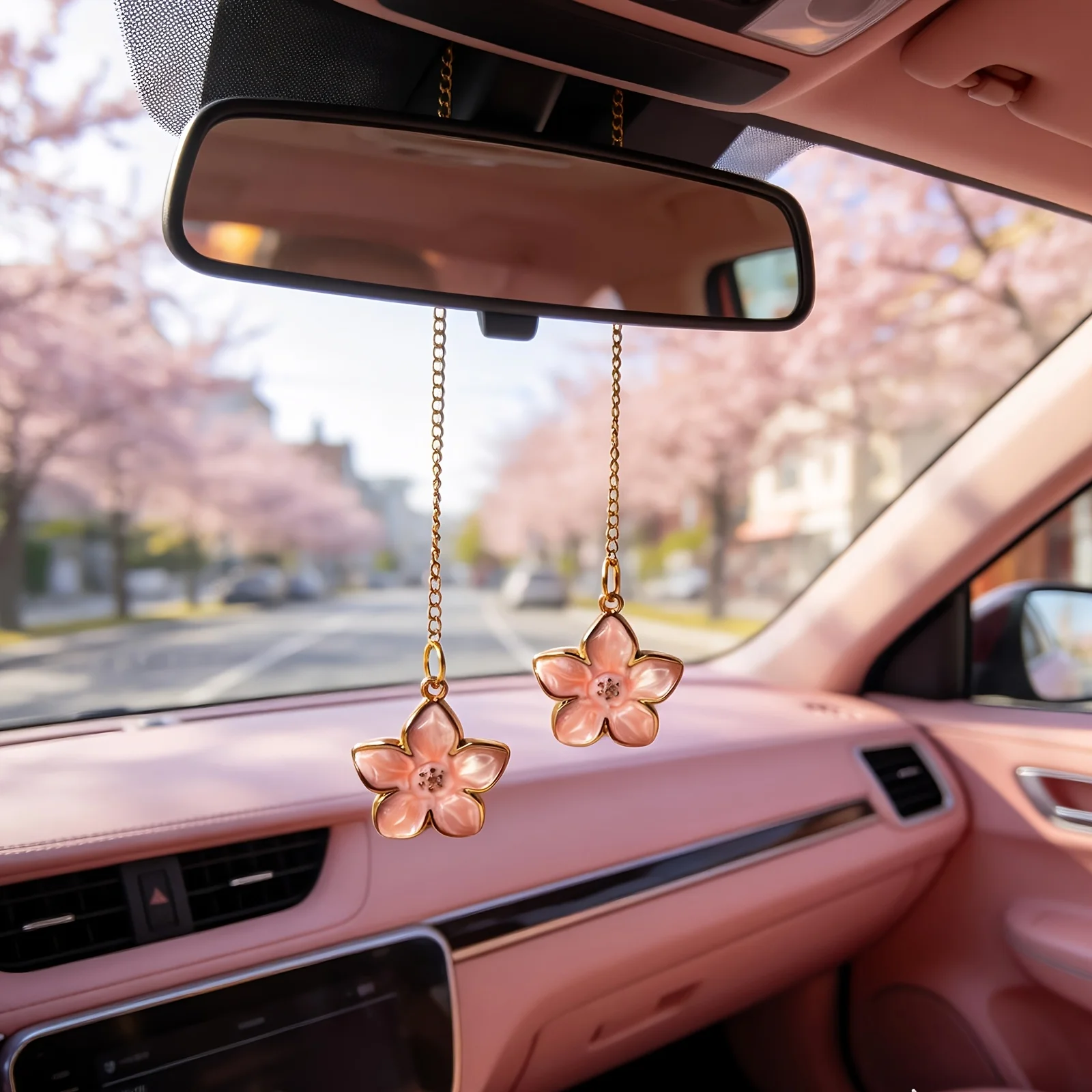 1Pc Cherry Five-Petal Flower Car Rearview Mirror Pendant Petal Shape + Golden Chain Lanyard, Car Interior Pendant Alloy Five-Pet