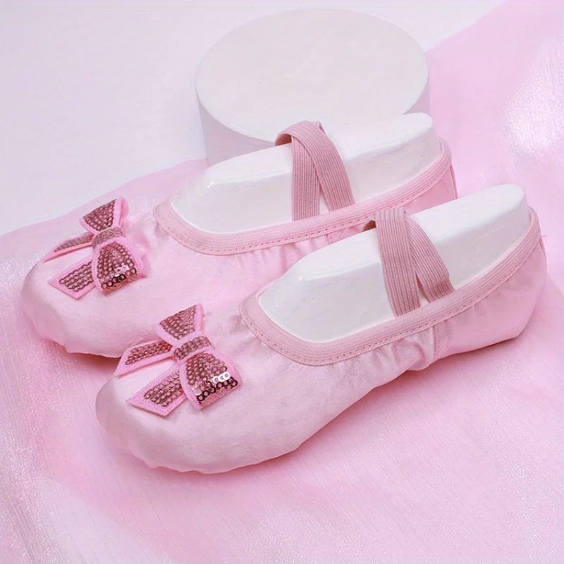 Girls\' Dance Shoes Soft Soled Training Shoes Satin Ballet Shoes Stage Performance Cat Claw Shoes