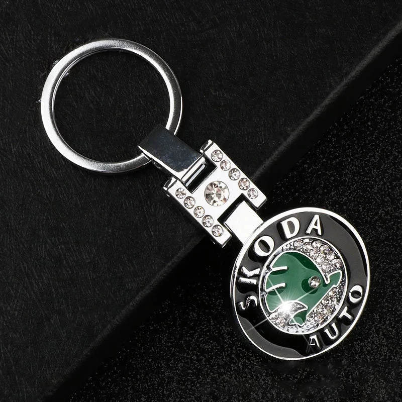 Alloy Car Keyring Pendant for Skoda Superb Fabia 1 2 Kodiaq Karoq Octavia RS Yeti Rapid Key Chains Rings Buckle Keychain Gift