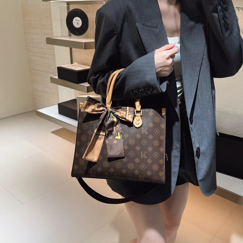 

Luxury Brand Leather Tote Bag for Ladies Handbag Shoulder Bag Crossbody Bag Classic Elegant Popular Designer Style