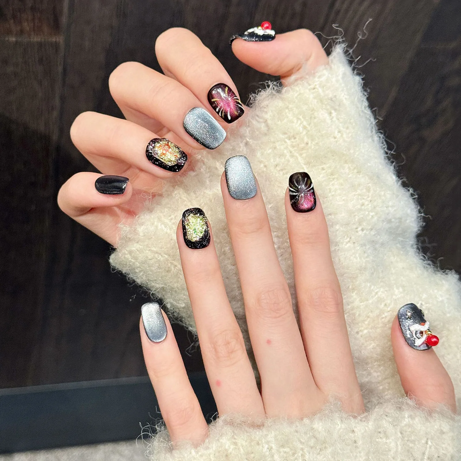 10pcs Chinese Style Handmade Fake Nails Flame Flash Lion Art Press On Nails Reusable Short Ballet For New Year Party Decorations
