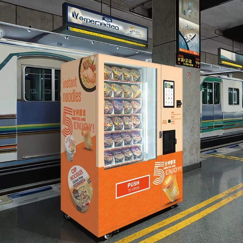 آلة بيع ذكية مخصصة بدون طيار لطهي الماء الساخن المعكرونة الفورية تدعم بطاقات الائتمان مع وظيفة SDK