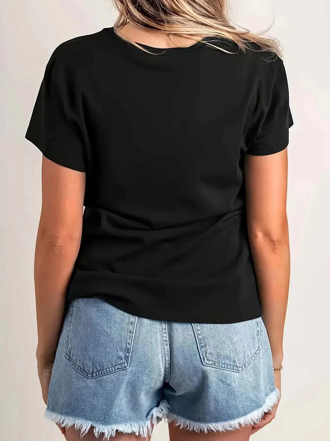 Camiseta estampada con oso rosa para mujer, diseño de amor de mano, pantalón corto informal fresco y versátil, Top de manga estilo Y2k 2026