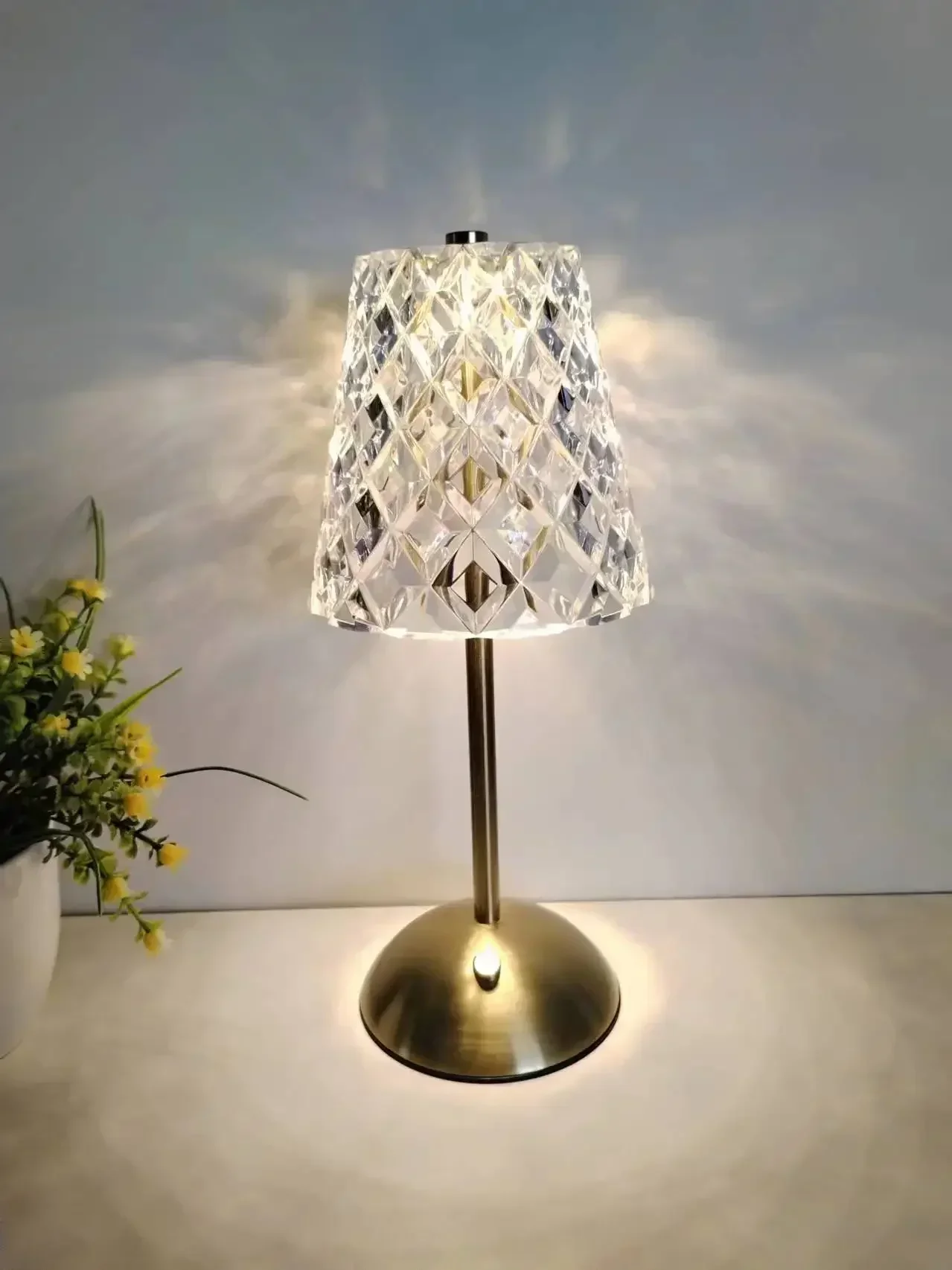 Rechargeable Touch Table Lamp 3 Colors Dimmable Artificial Crystal Lamp Portable Night Light for Bedroom Living Room Restaurant