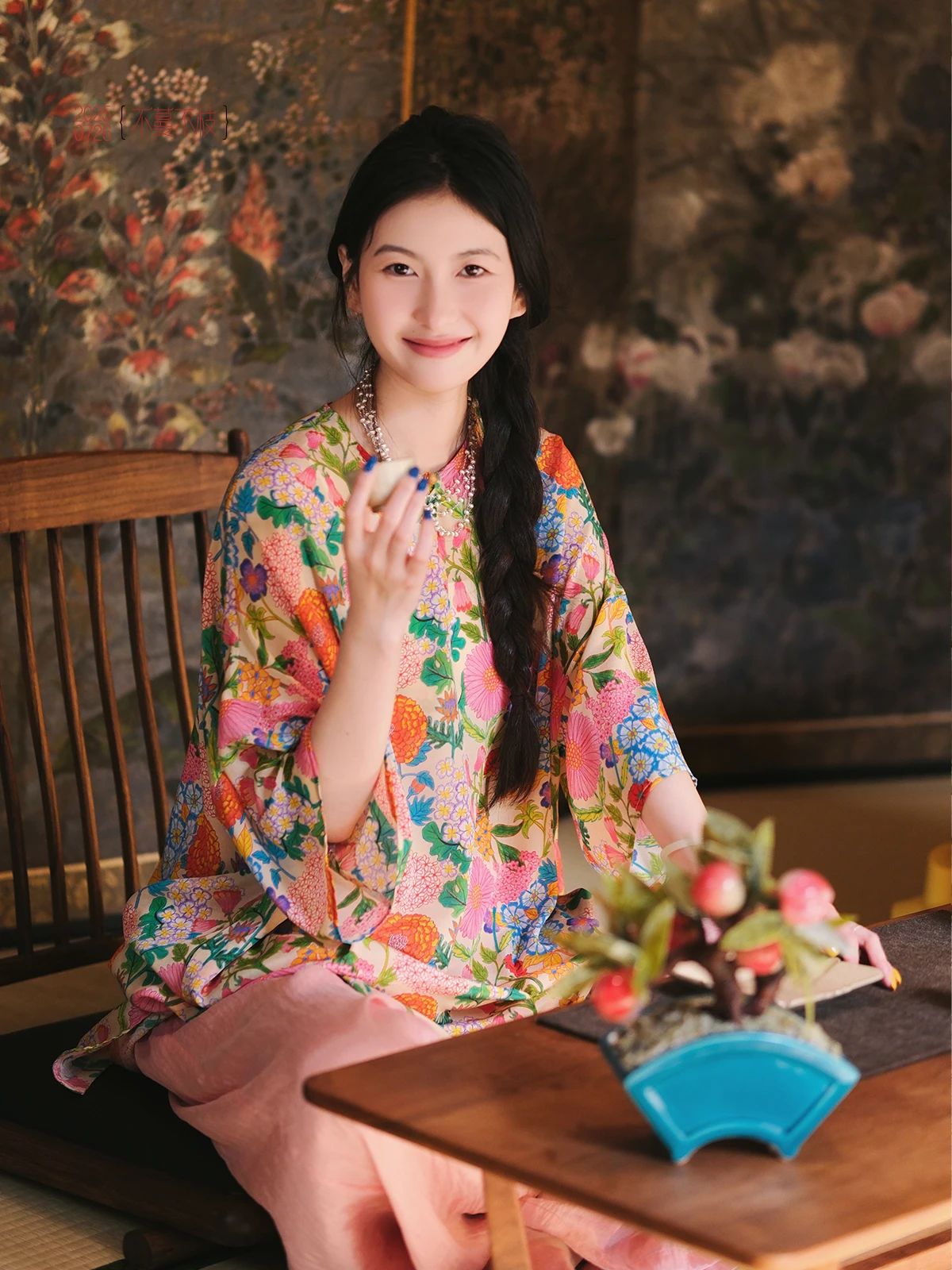 

Новое китайское шелковое платье-ципао с принтом, маленькое, с цветочным узором, без ворсистых волокон, без воронок, с цветочным рисунком, женское, летнее, повседневное