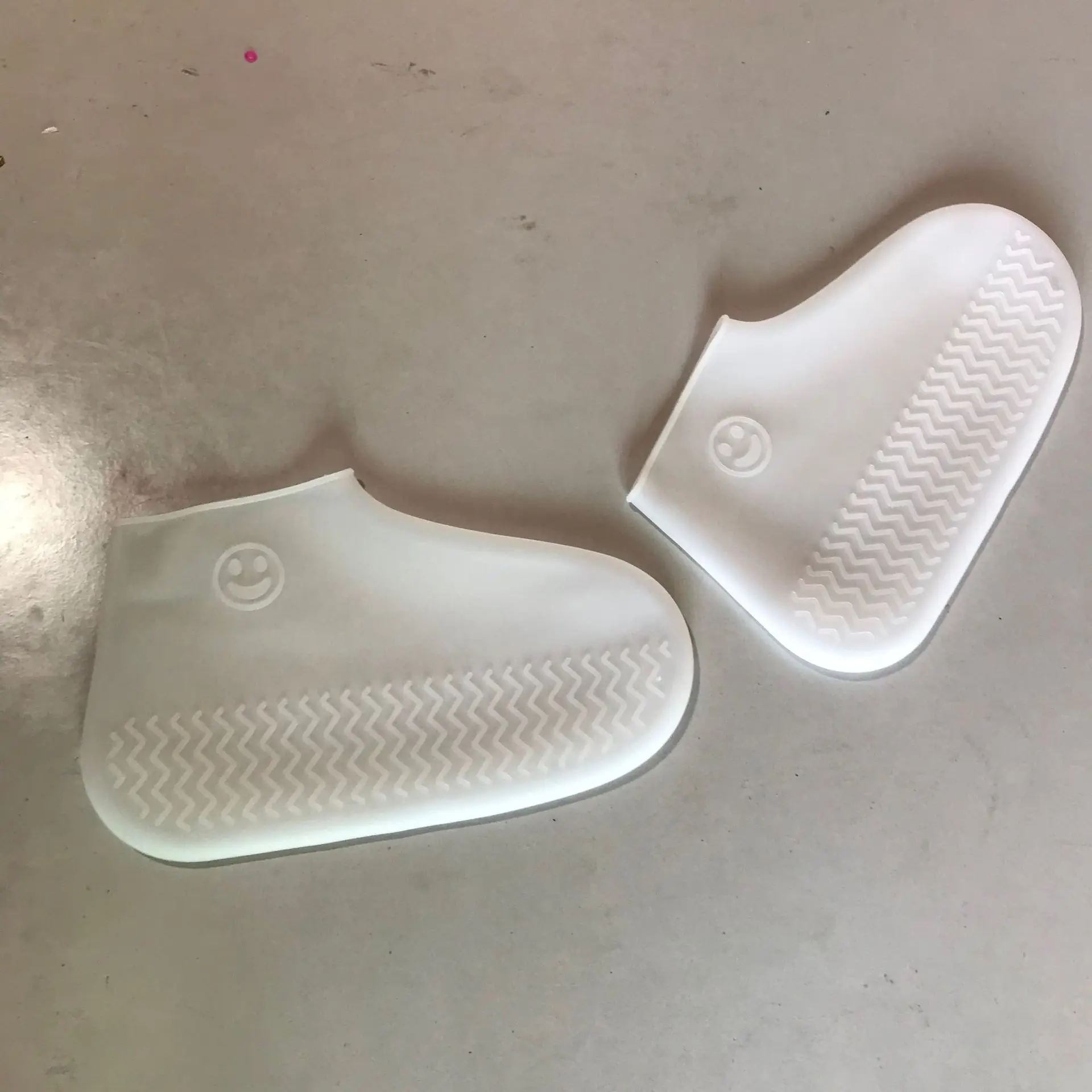 Waterproof Silicone Shoe Covers Non-Slip Rubber Overshoes For Rainy Days Reusable Boot Protectors M/L Wet Weather Accessories image 6