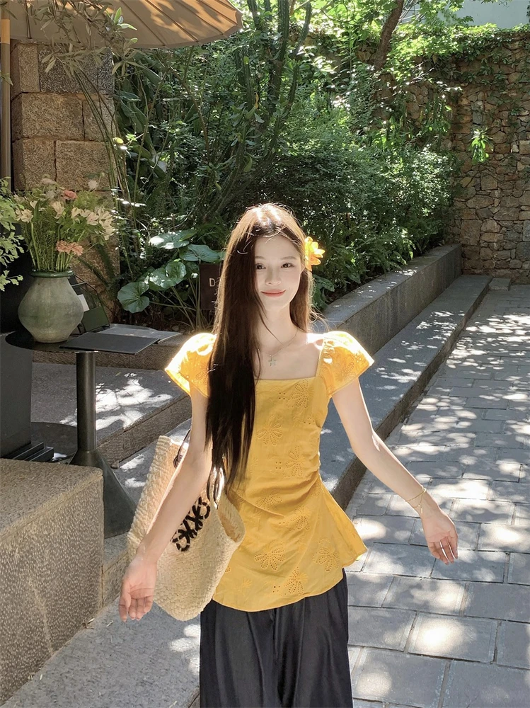 

Slim Fit Hollow out Short Sleeve Shirt Women's Chic Spring New Style Gentle Wind Square Collar Frock Women's Shirt