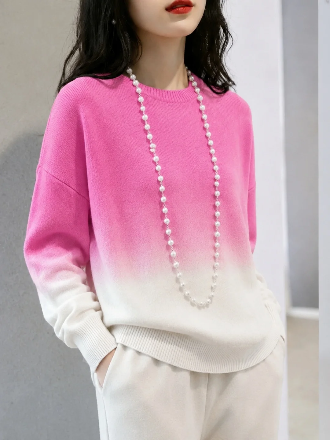 Soft Comfortable Gradient Color round Neck Knitted Sweater Women's Loose Fit Long Sleeve Casual Style Fashionable Commute