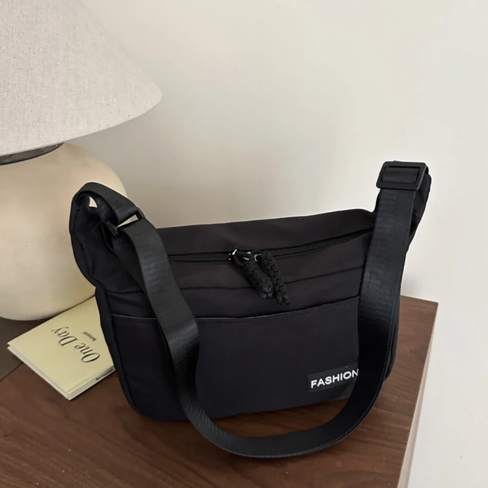 

Портативная квадратная сумка для сообщений в корейском стиле, повседневная нейлоновая сумка через плечо большой емкости, однотонная спортивная сумка на плечо, женская