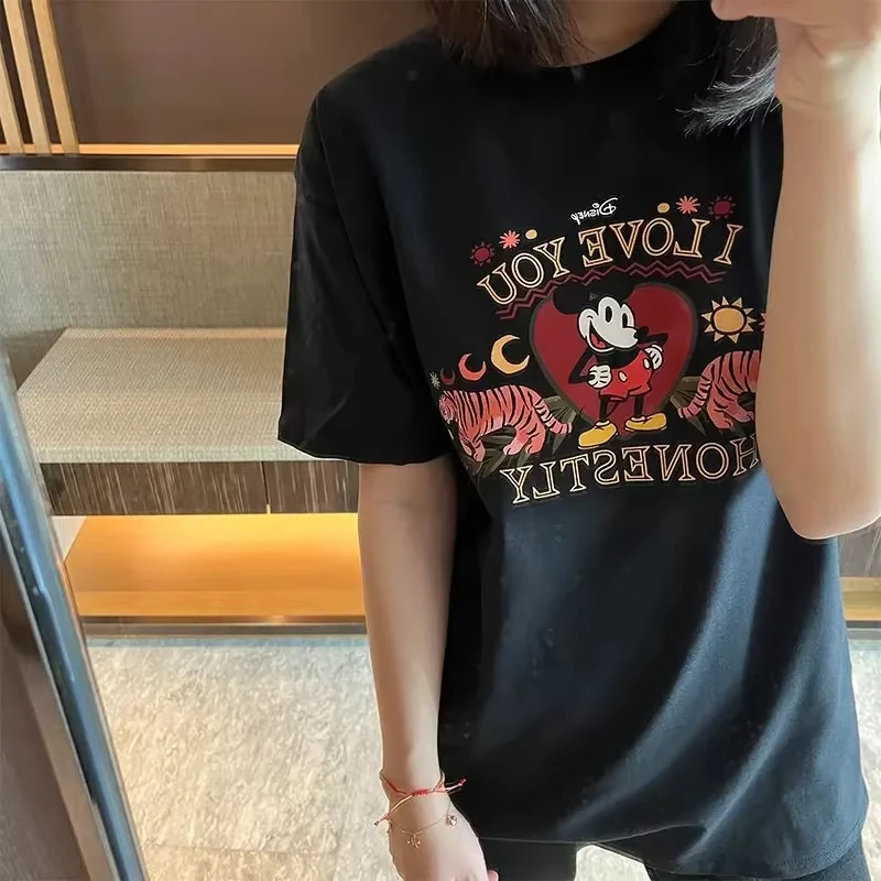 تي شيرت مطبوع عليه رسوم كرتونية إبداعية جديدة لصيف 2025 ملابس علوية فضفاضة وعصرية بأكمام قصيرة للرجال والنساء 09 #2