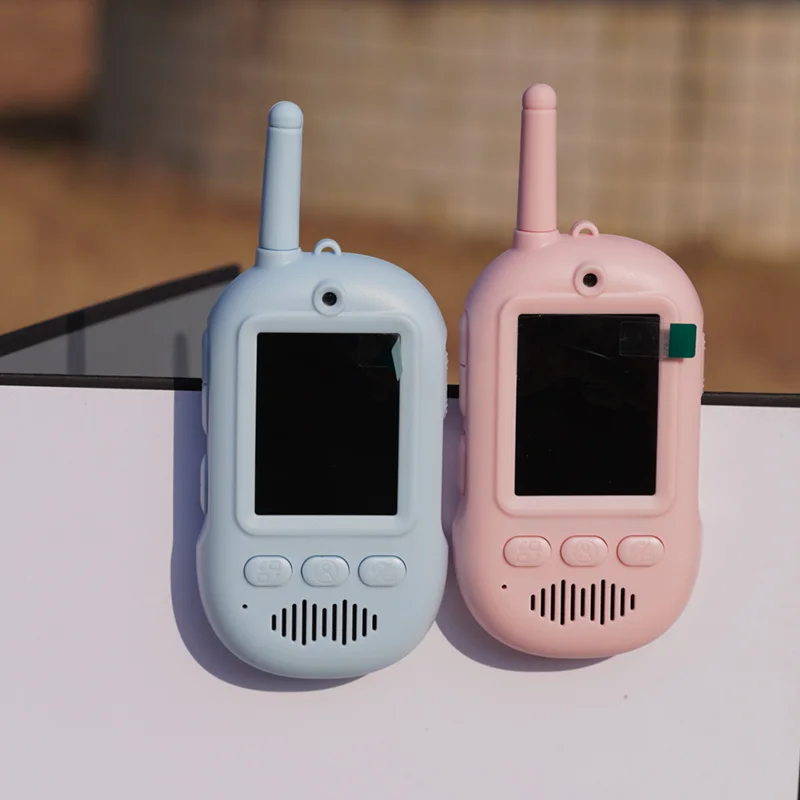 Par de Walkie Talkies para Crianças - Tela de 2 Polegadas, Chamada com Um Clique, Intercomunicador Amigável para Crianças, Longo Alcance e Fácil de Usar