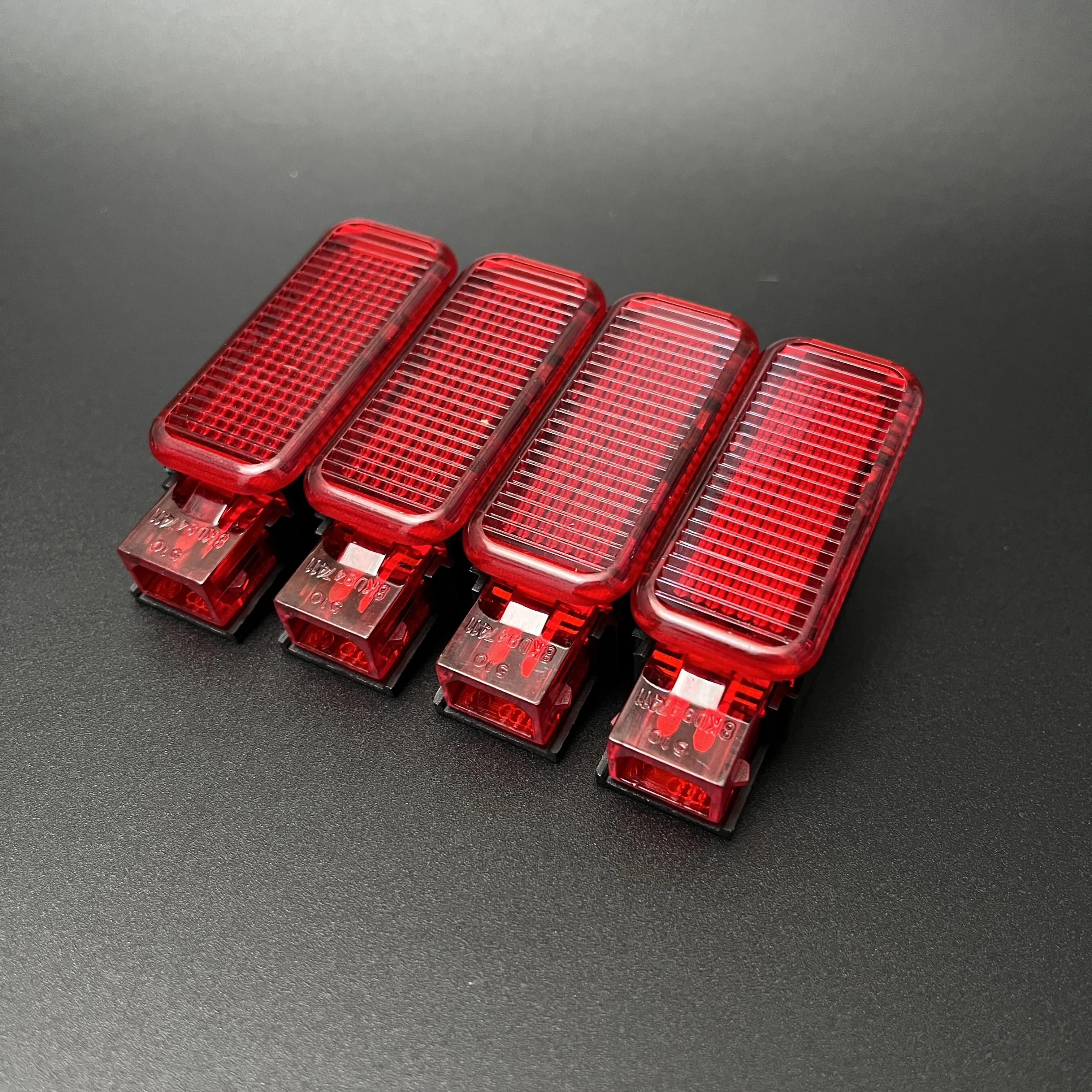 OEM Door Warning Lamp Cable For AUDI A3 A4 A5 A6 A7 A8 Q3 Q5 TT 8KD947411 8KD 947 411 8KD947415 8KD 947 415  Car Interior Parts