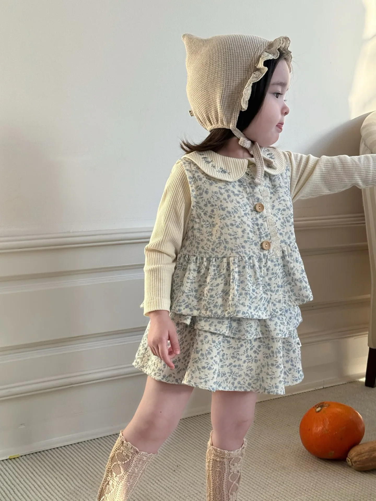 

Autumn Baby Girls Sets Fragmented Flower Printed Kids Girls Sets Peter Pan Collar T-shirt+Button Vest+Skirt Baby Girls 3pcs Sets