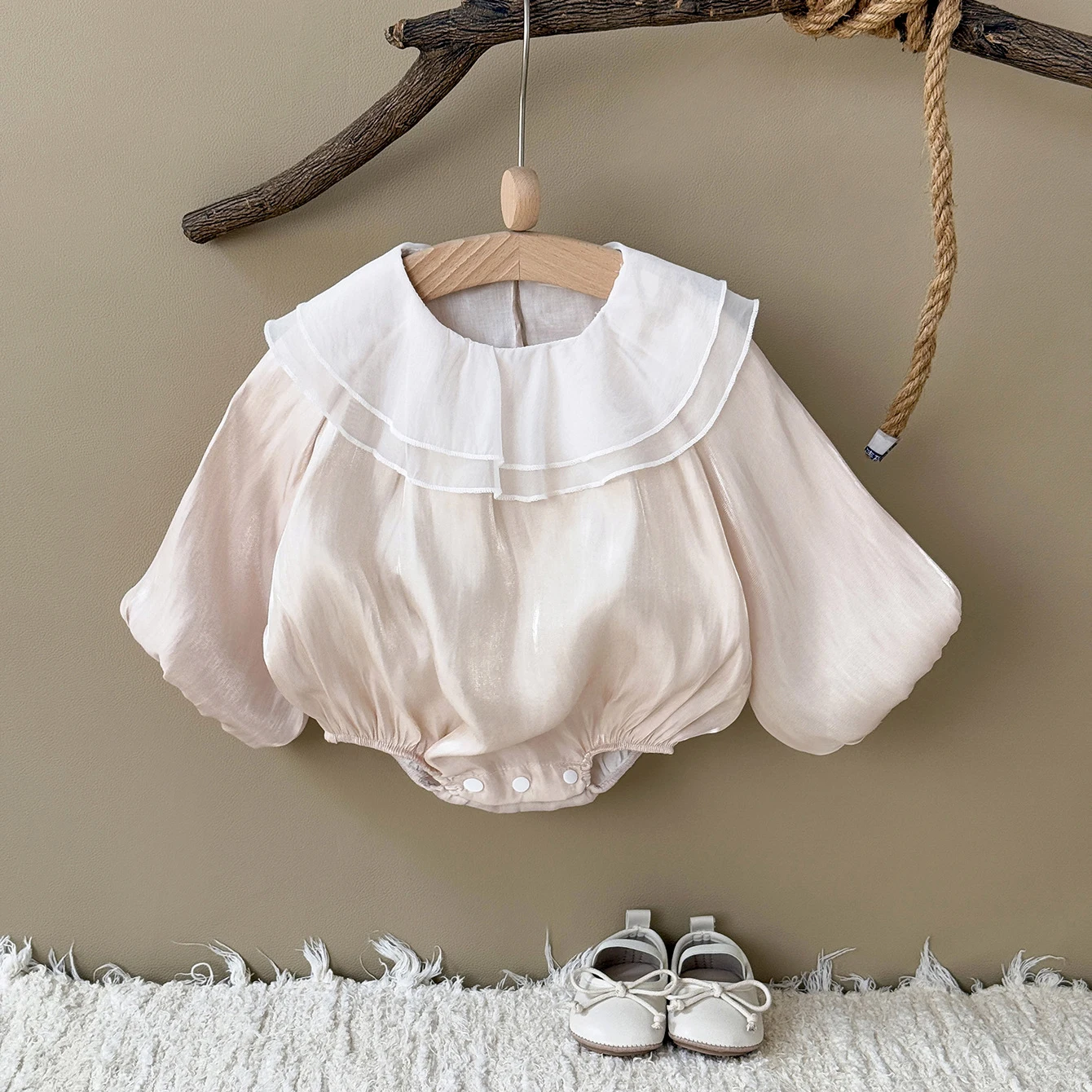 

Baby Girl Lace Ruffle Collar Romper 0-18M Fairy Balloon Sleeve Bodysuit Summer Autumn New Onesie