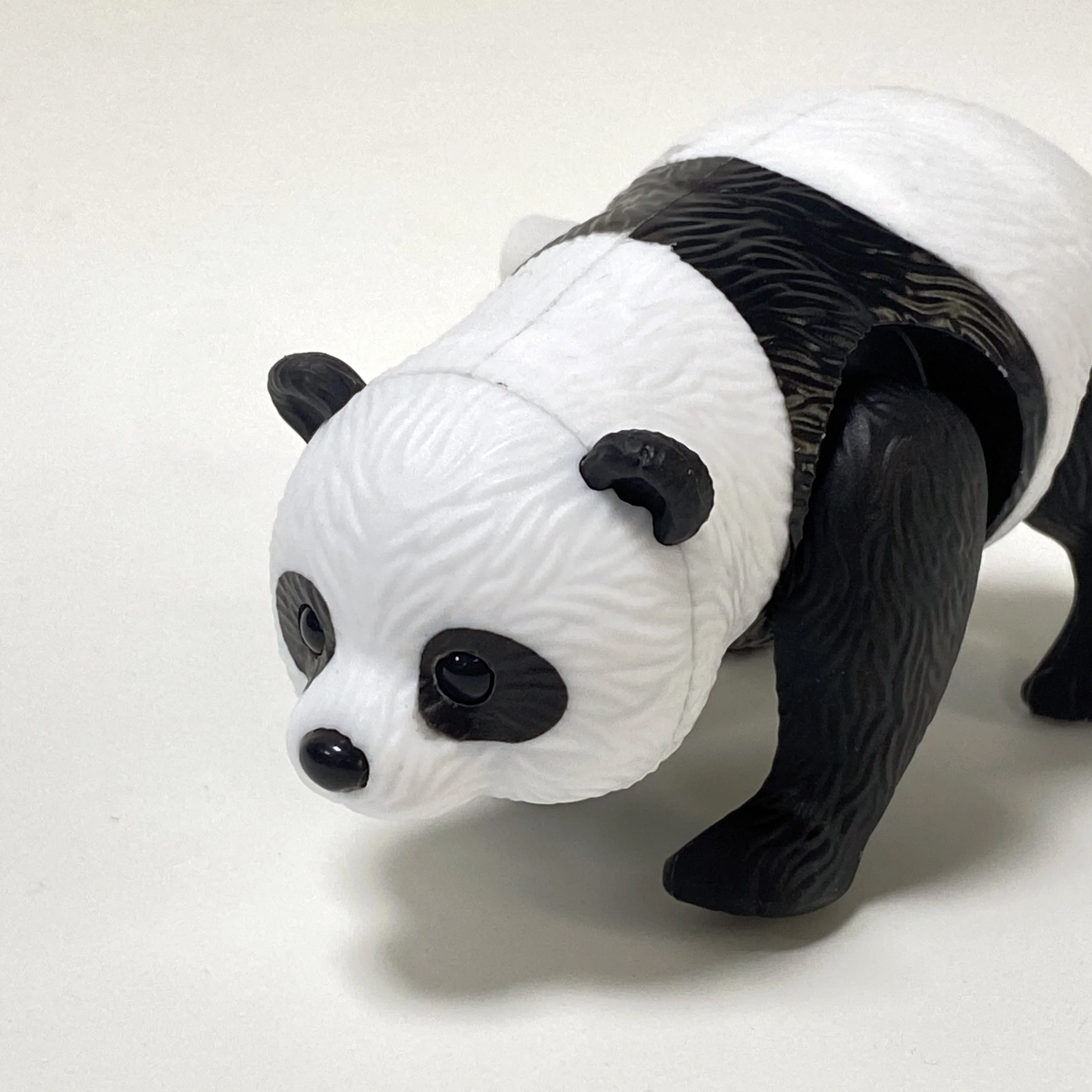 Jouet Panda créatif et lié à la chaîne, animal réaliste, modèle Panda à ressort, jouet rampant, adapté aux garçons et aux filles.