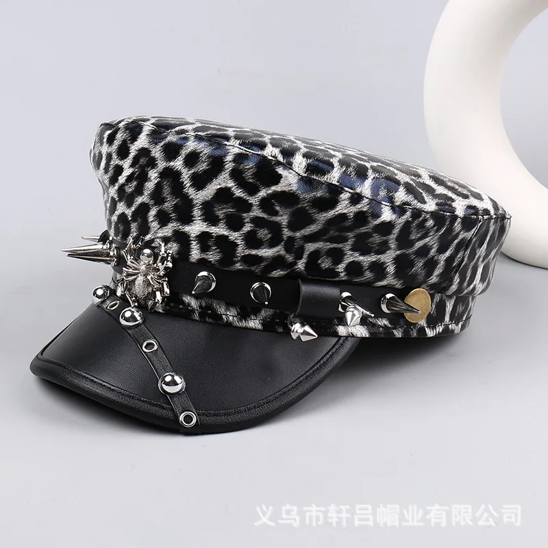 للجنسين الشرير قبعة مسطحة تأثيري جوجو جوتارو كوجو الفضة رصع ليوبارد طباعة قبعة جلدية المسامير الطويلة قابل للتعديل ​