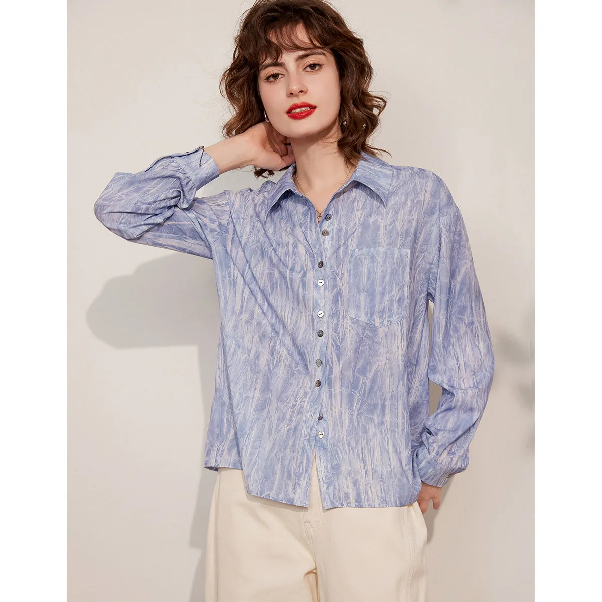 Imagem -03 - Louis Yao-camisa Feminina com Gola Virada para Baixo em Estilo Francês Manga Comprida Estilo Solto Blusas Bandhnu Blusa Elegante Primavera e Verão 2023