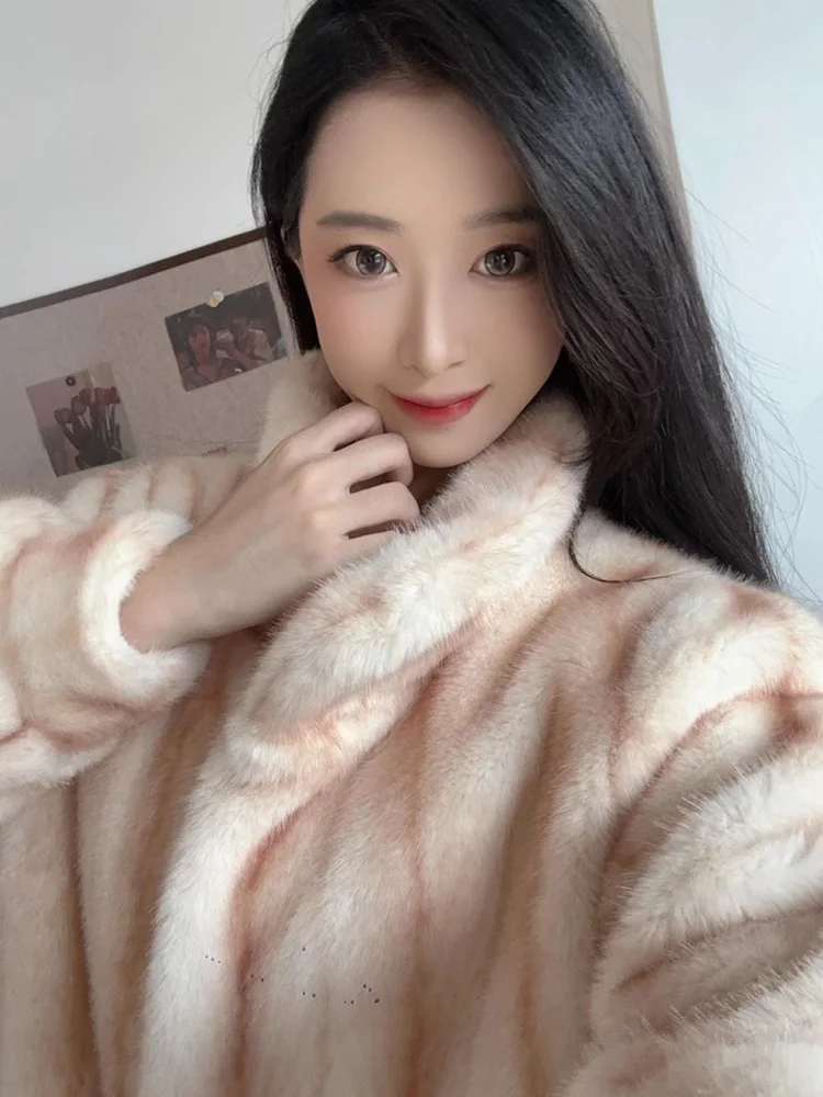 Checkerboard Plaid Faux Fox Fur Coat for Women Long Thick Warm Winter Plush Jacket Artificial Fur Coat Fake Fur Coat Overcoat
