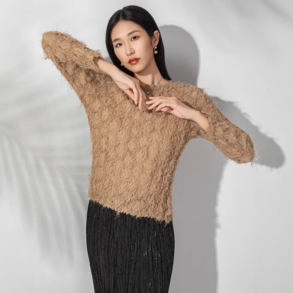 

Miyake Pleated Autumn and Winter New Fashion V Tops Women Long-sleeved Round Neck Pullover Casual Peplum Bottoming Shirt Pleats