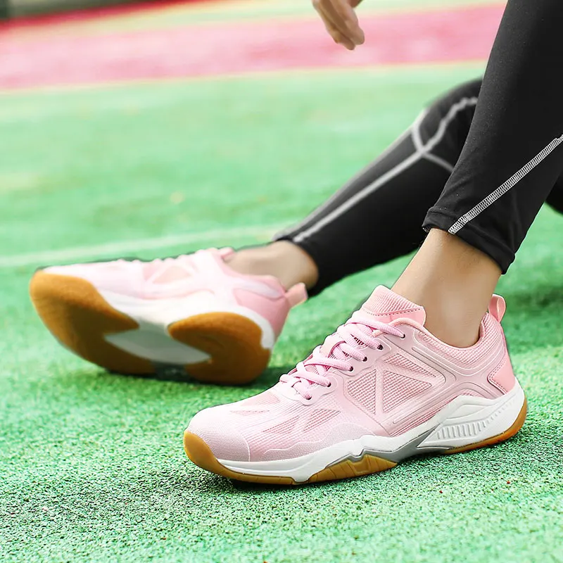 Zapatillas de voleibol profesionales para hombre y mujer, zapatos de malla transpirable para bádminton y tenis, entrenamiento de voleibol, 2024