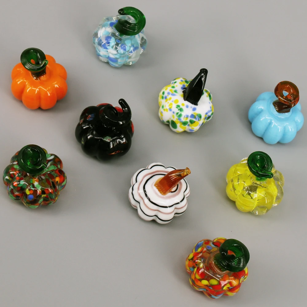 Handmade Glass Pumpkin Figurine Artistic Miniature Ornament for Home Office Desk Decor Craft Gift Thanksgiving Harvest