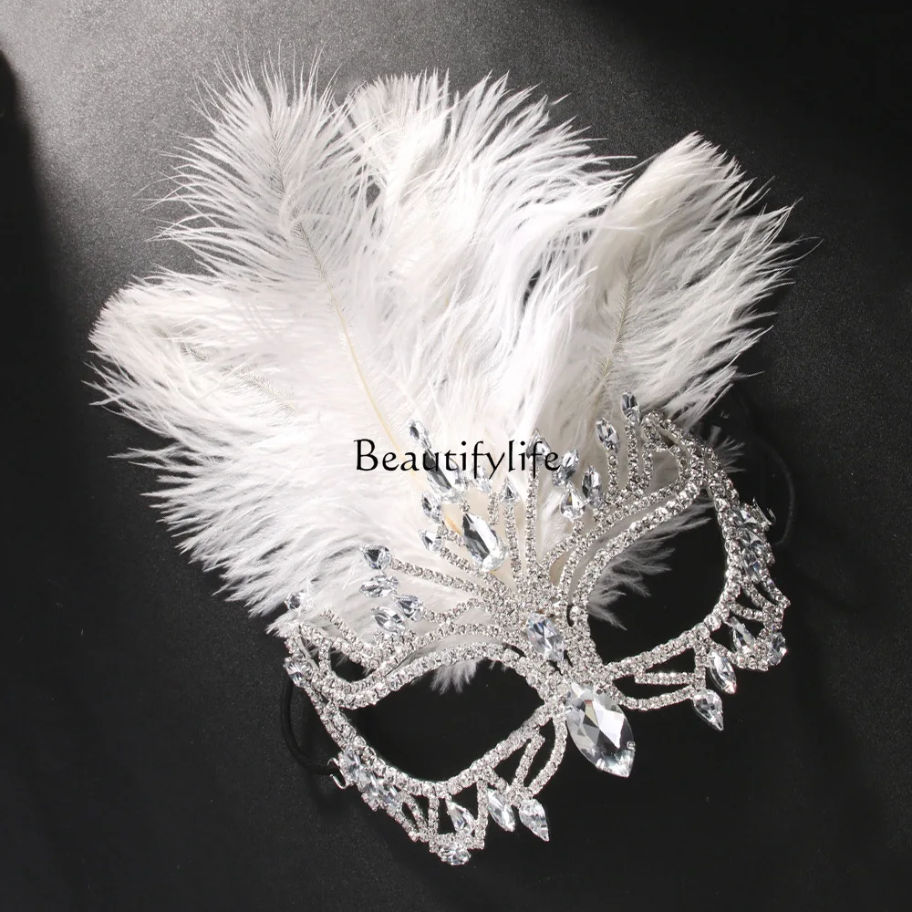 

Carnival Feather Mask European and American Halloween Masquerade Party Rhinestone Mask