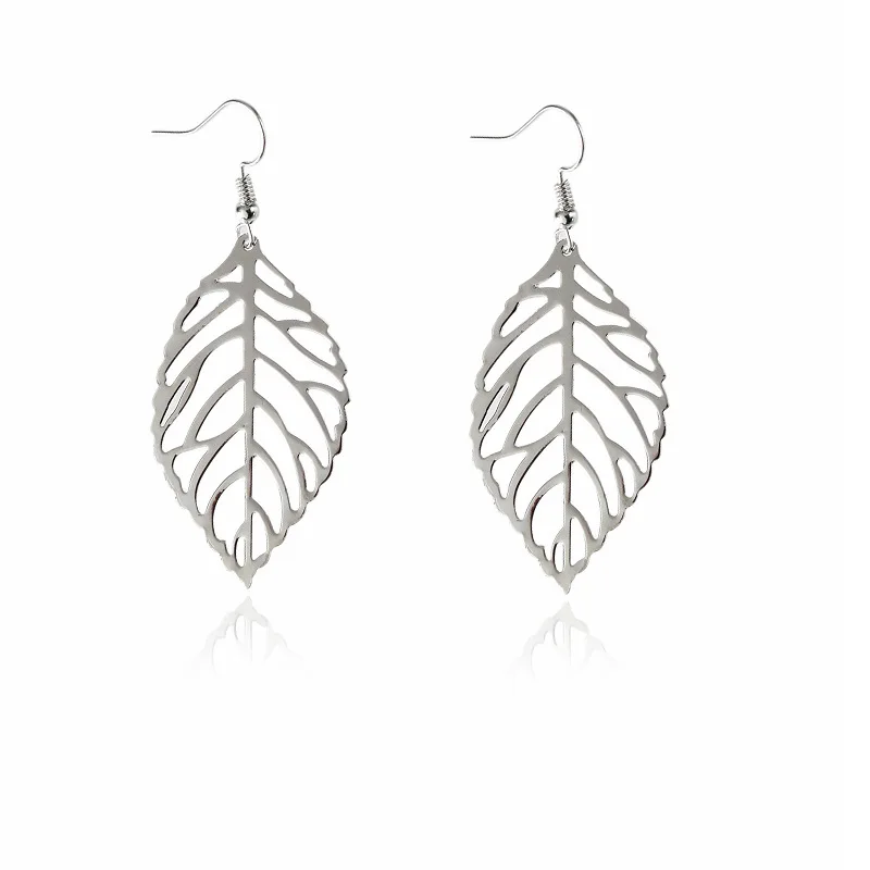 Hollow Out Leaf Drop Earrings for Women Trendy Metal Hook Earrings Vintage Golden Silver Color Dangle Earrings Brief Jewelry