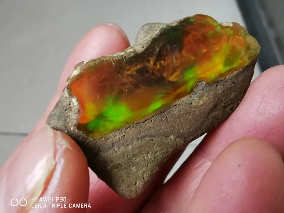 100% Natural Raw Ethiopian Opal Stone specimen 78.5ct(15.7g)
