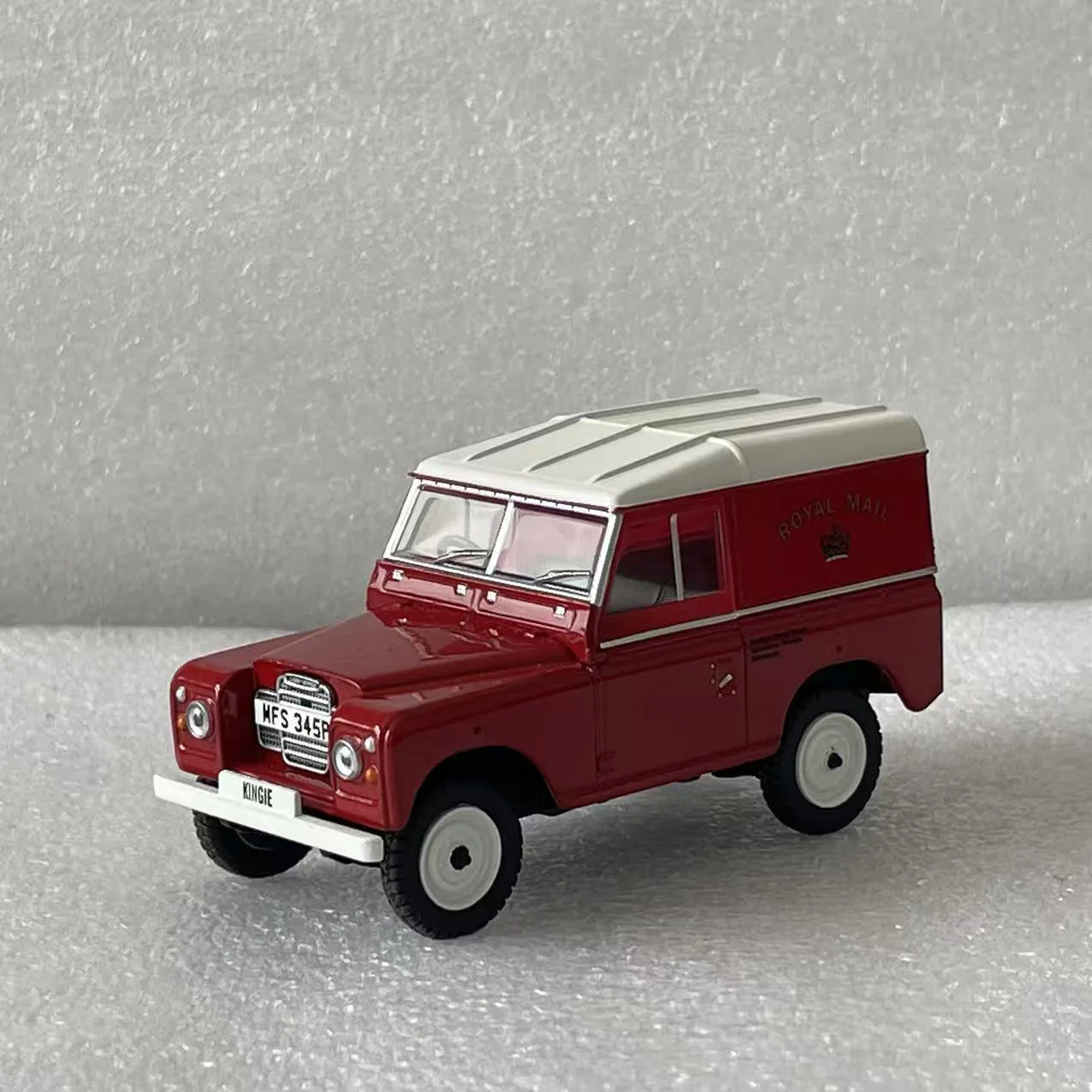 1/43 Scale Alloy Replica Off-Road Vehicle Model Gift Rover Royal Red Body White Roof Suv Collector's Item
