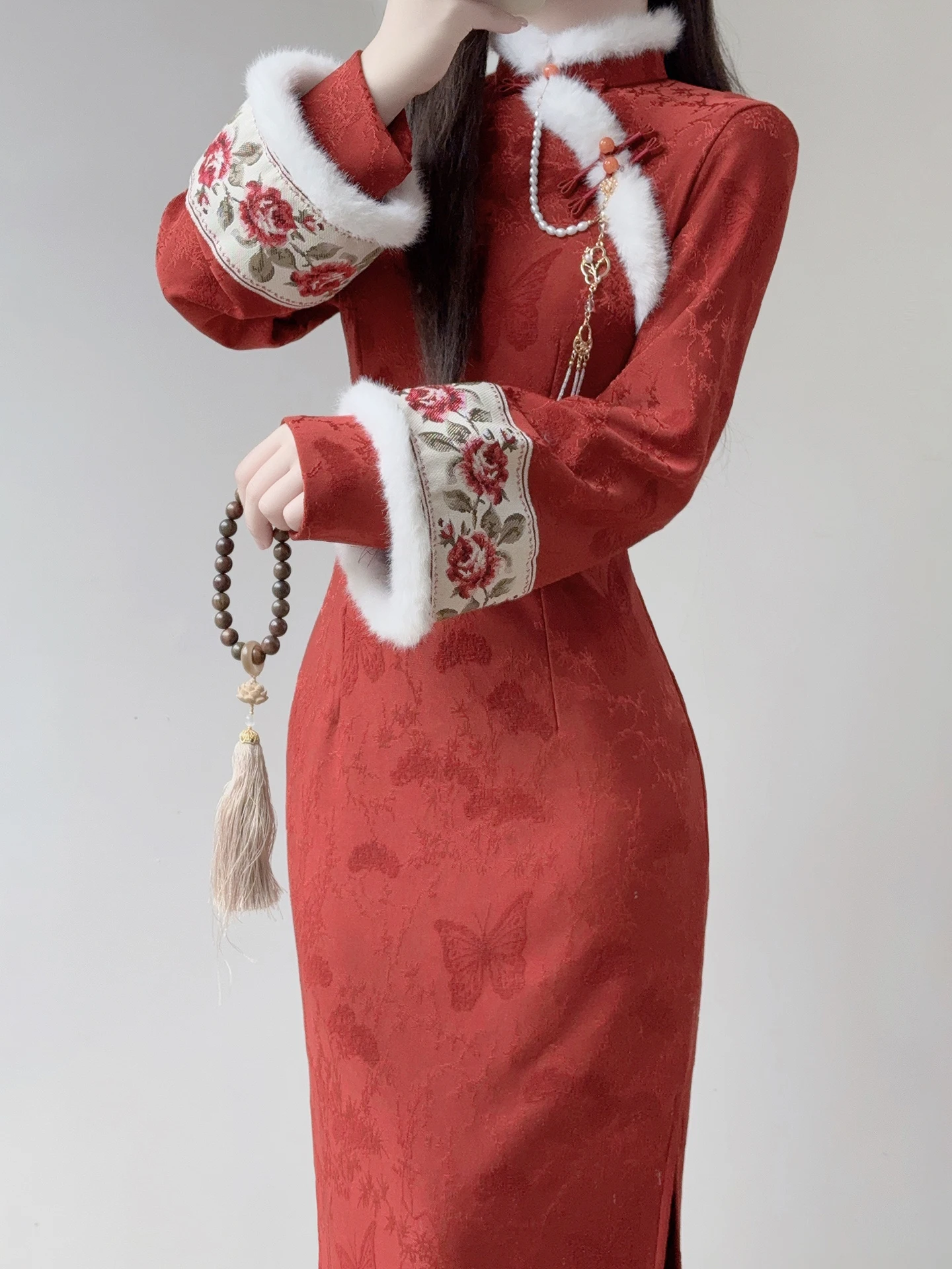 ting-yue-ling-new-chinese-sle-young-girl-dr-high-end-red-color-mid-length-slant-collar-long-sve-warmth-buil