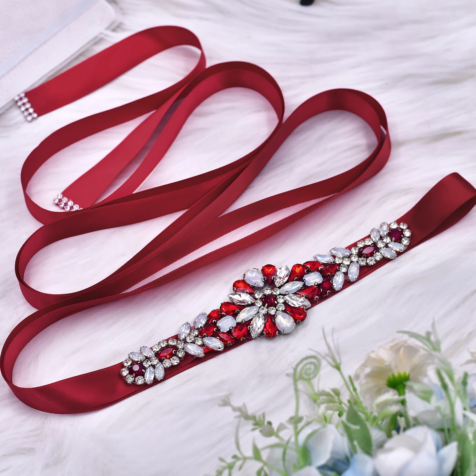 Ceinture de mariage élégante avec pierres précieuses rouges pour femme, robe décorative, environnement, styles de créateurs, idéal pour les robes de soirée, nouveau, S424