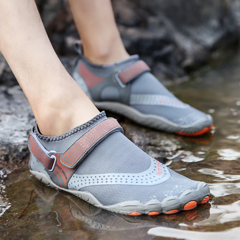 Zapatos de agua para mujer, zapatillas de playa suaves y ligeras, zapatillas deportivas antideslizantes de secado rápido, calzado de Fitness para Yoga en interiores, natación y vadear