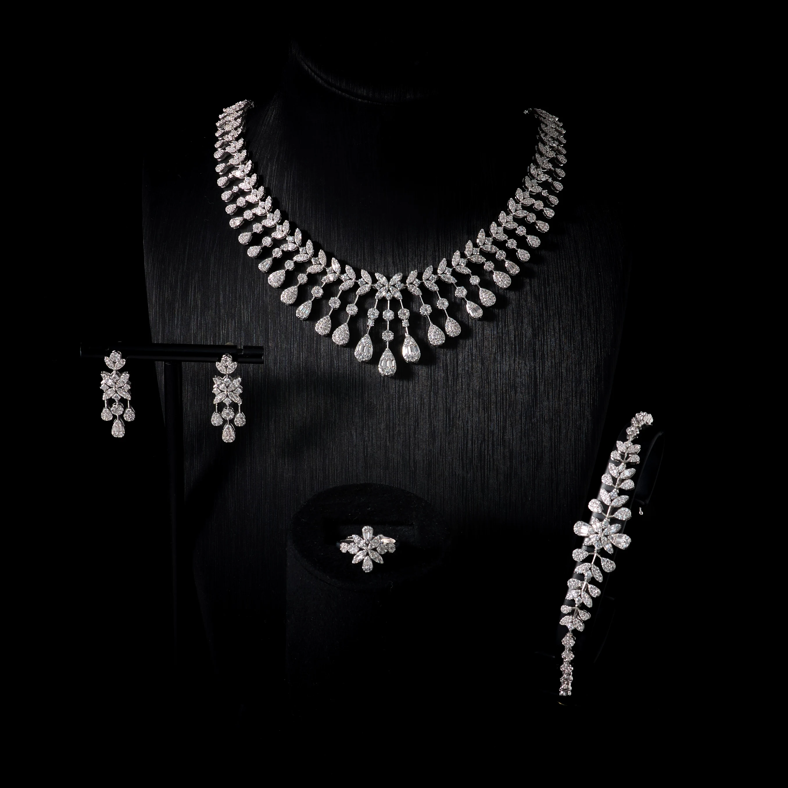 

IN JEWELIFE 00117 Necklace Sets for Women cubic zirconia Bridal Jewellery Set Dubai Saudi Party Engagement Unique Accessory