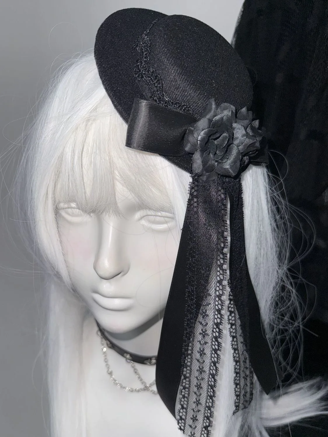 

Black Double Flower Gothic Princess Lolita Elegant Fashion Mini Top Hat Hair Clip Comic-Con Party Hair Accessories