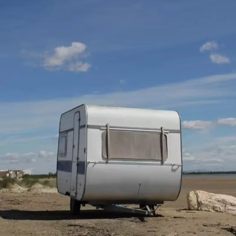 Comfortable steel mobile car trailer, waterproof, high strength, modern style, suitable for camping trips, payload 1500 kg